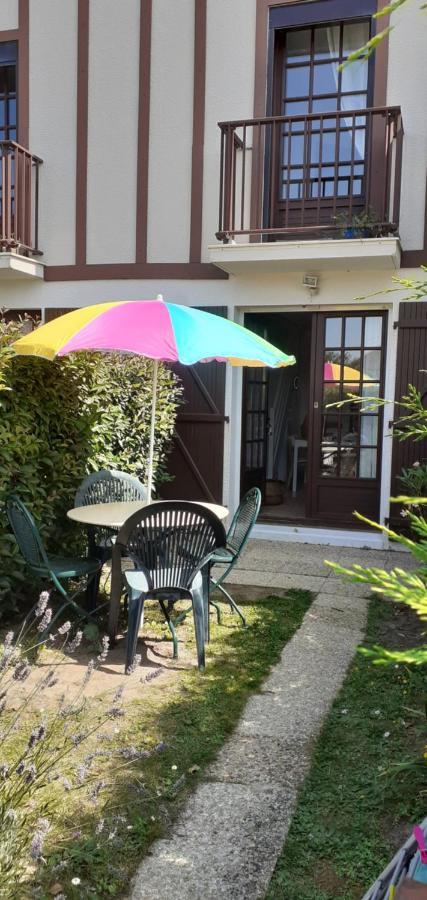 Triplex Avec Jardinet - Wifi - A 400M De La Plage Courseulles-sur-Mer Εξωτερικό φωτογραφία