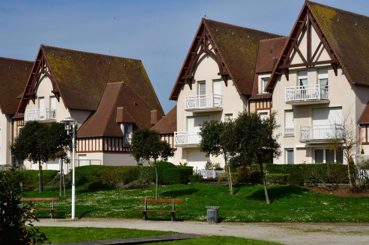 Triplex Avec Jardinet - Wifi - A 400M De La Plage Courseulles-sur-Mer Εξωτερικό φωτογραφία