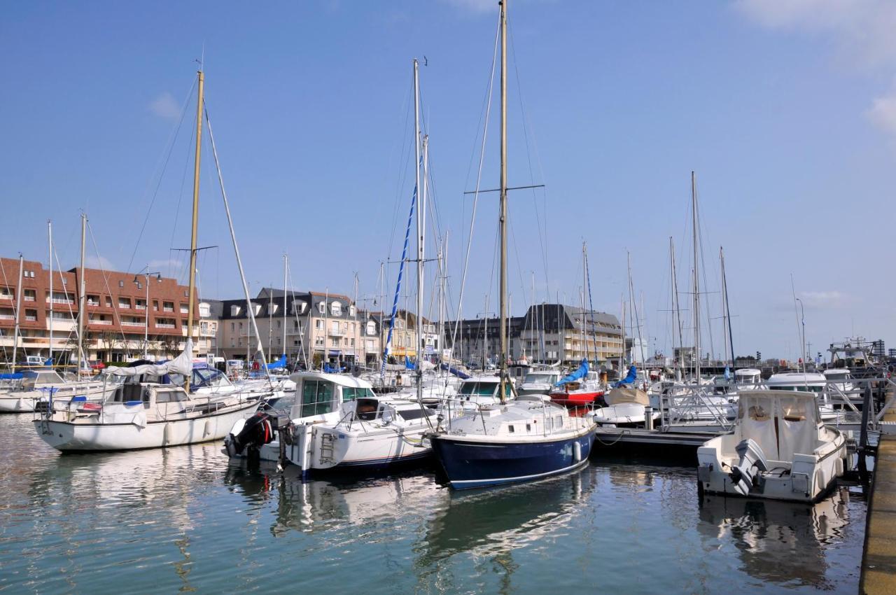 Triplex Avec Jardinet - Wifi - A 400M De La Plage Courseulles-sur-Mer Εξωτερικό φωτογραφία